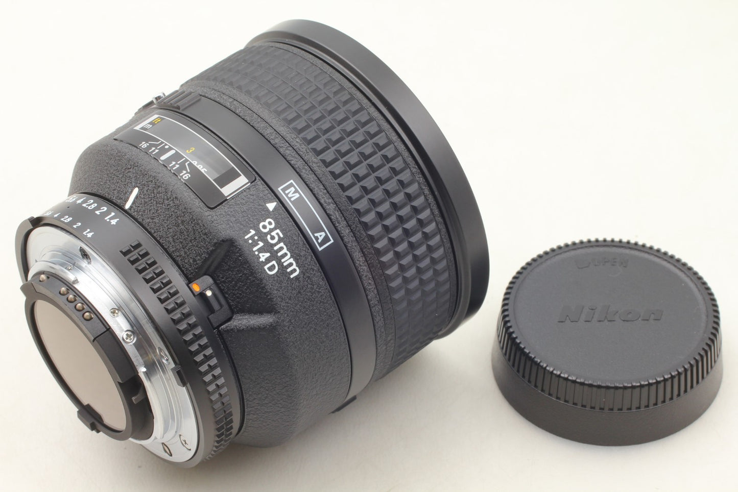 *Almost Unused in Box* Nikon AF Nikkor 85mm F1.4D Portrait Prime Lens From JAPAN