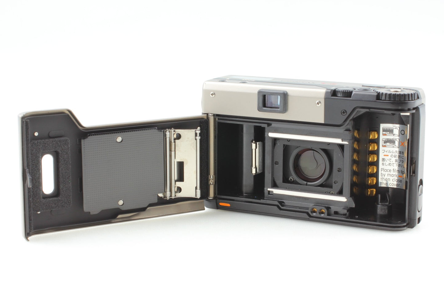 Double Teeth *MINT* CONTAX T3 Titan Silver Point & Shoot Film Camera From JAPAN