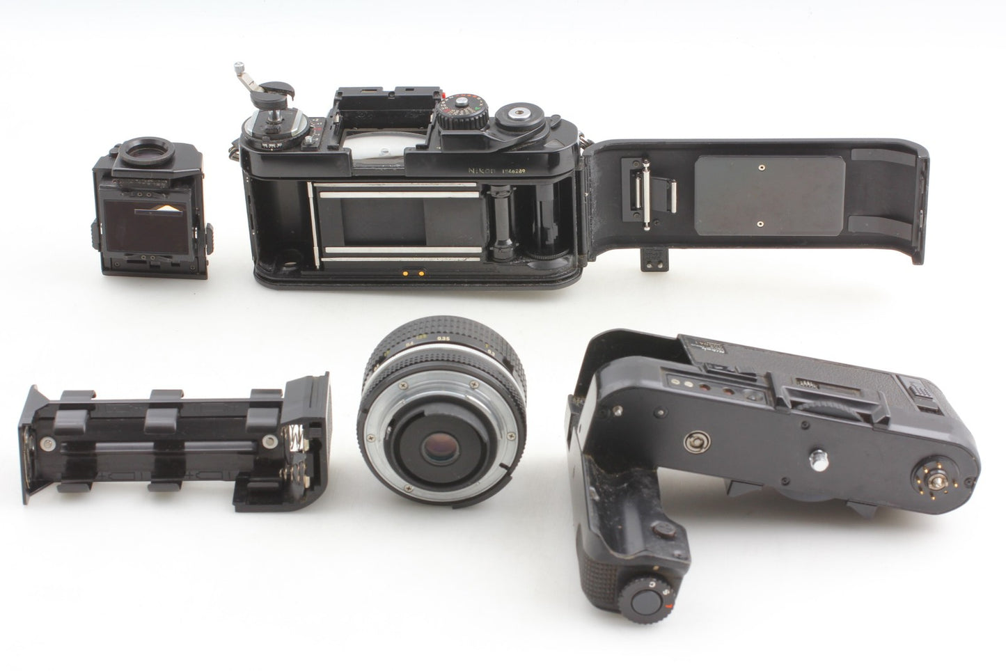 *N MINT w/MD-4* Nikon F3 Eye Level 35mm Film Camera Ai 28mm F3.5 Lens From JAPAN