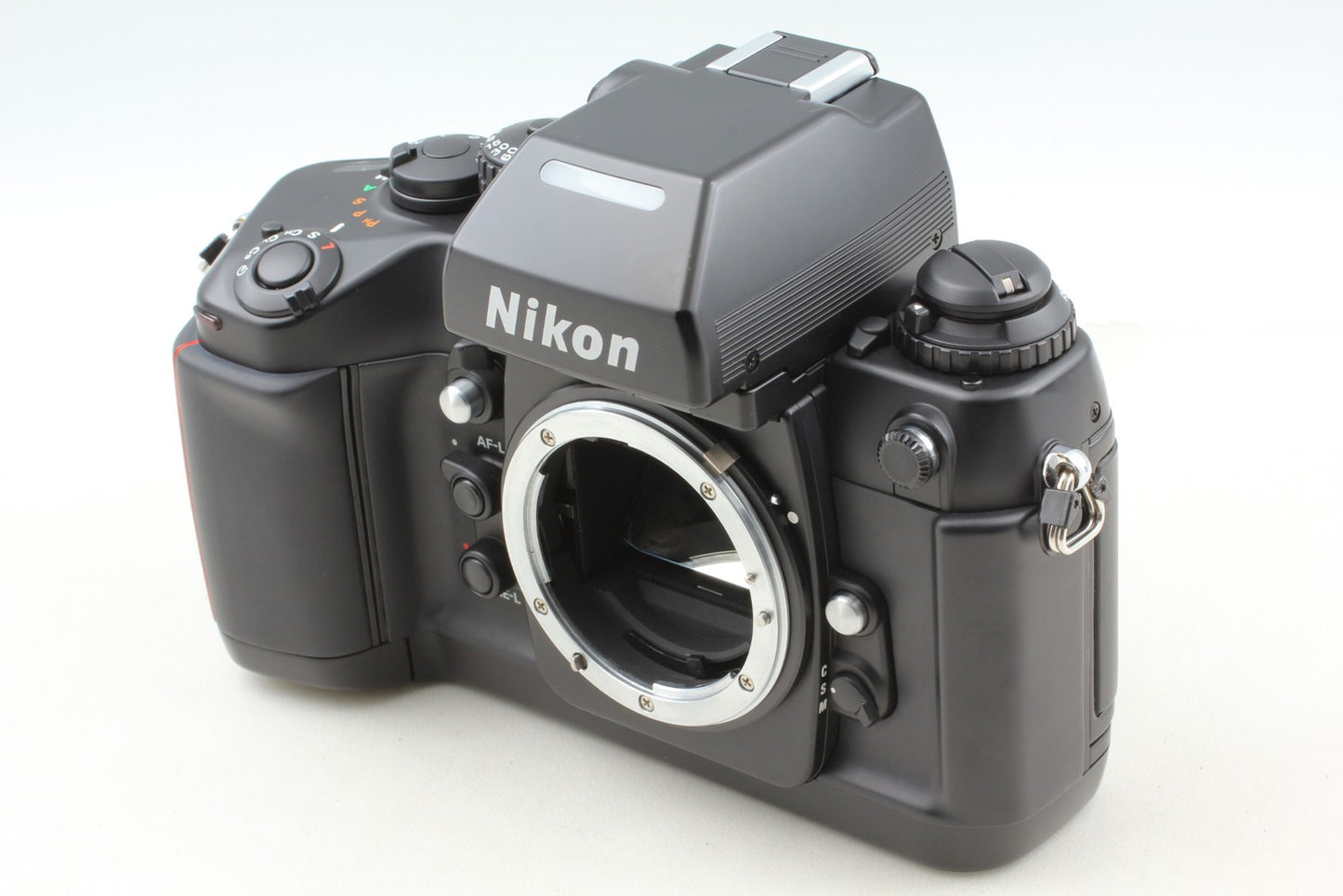 S/N 261xxxx *Top MINT+++ w/ Strap* Nikon F4 SLR 35mm Film Camera Body From JAPAN