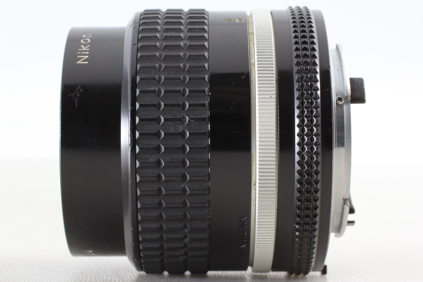 *Near MINT* Nikon Ai-s Ais Nikkor 35mm F2 MF Wide Angle Lens F Mount From JAPAN