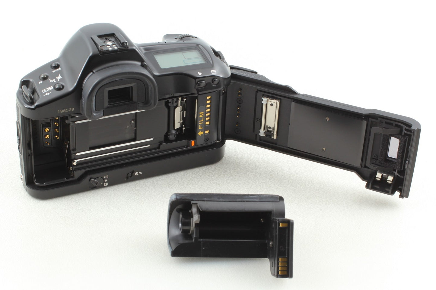 All Works *MINT / Strap* Canon EOS-1N SLR 35mm Film Camera Body GR-E1 From JAPAN