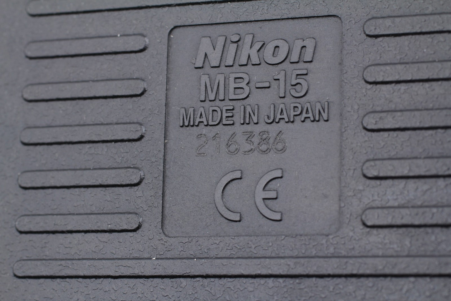 *MINT+++ w/ MB-15* Nikon F100 SLR 35mm Film Camera AF 50mm F1.8 Lens From JAPAN