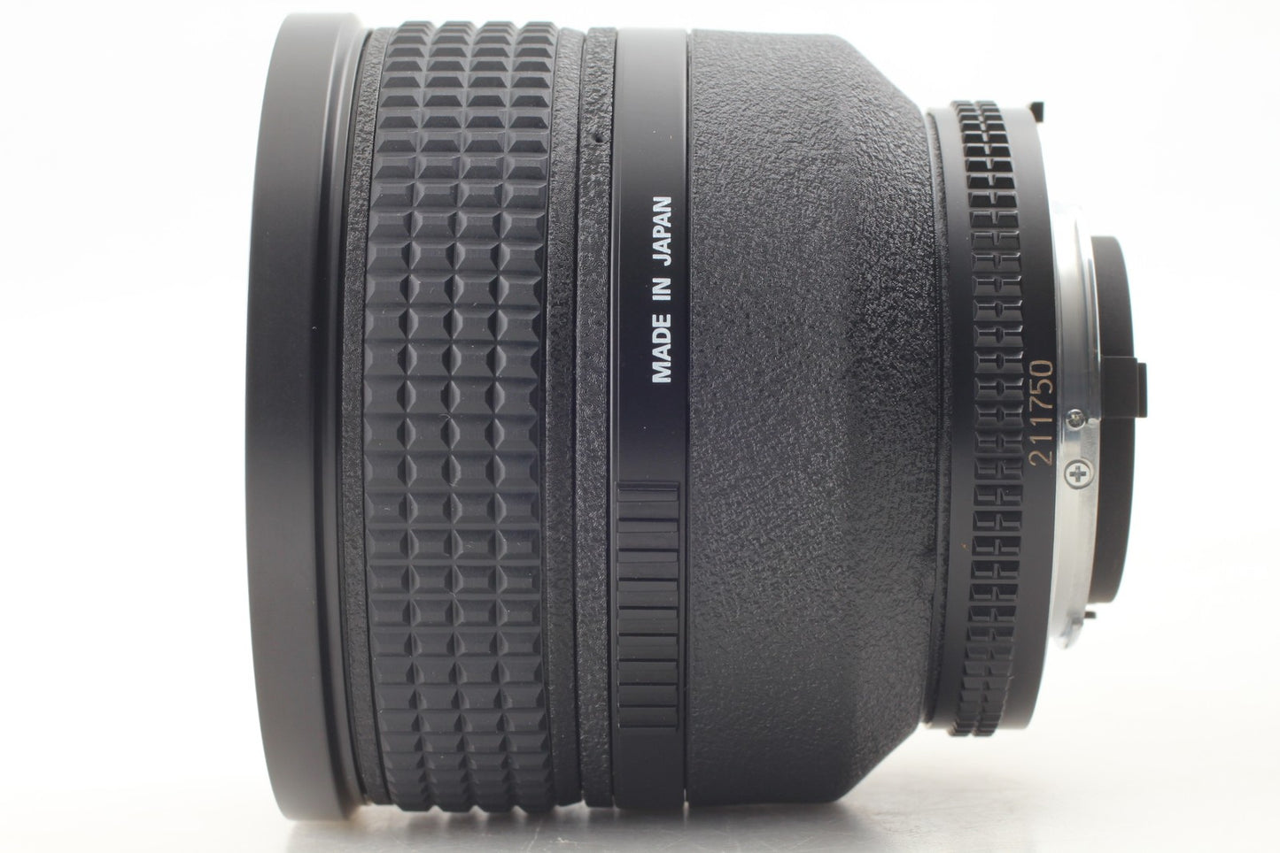 *Almost Unused in Box* Nikon AF Nikkor 85mm F1.4D Portrait Prime Lens From JAPAN