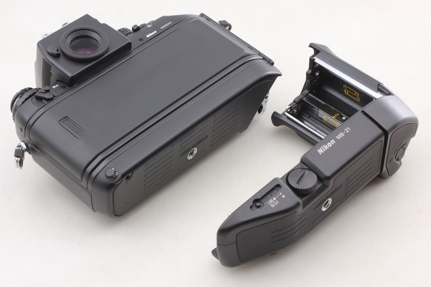 S/N 255xxxx *Almost Unused in Box* Nikon F4S 35mm Film Camera MB-21 From JAPAN