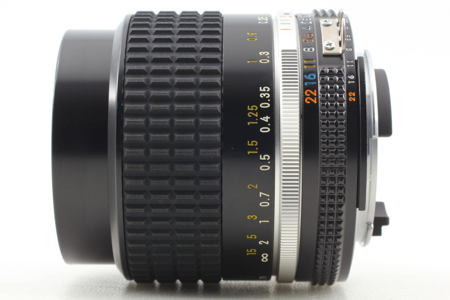 SIC S/N 616xxx *Top MINT* Nikon Ai-s Nikkor 28mm f/2 Wide Angle Lens From JAPAN