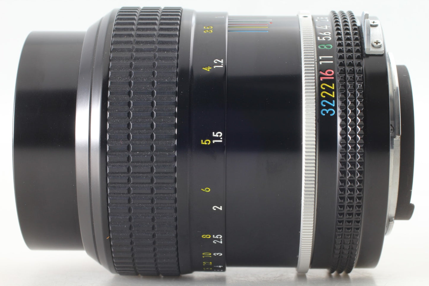 *MINT* Nikon Non Ai Nikkor 105mm F2.5 MF Telephoto Prime F Mount Lens From JAPAN