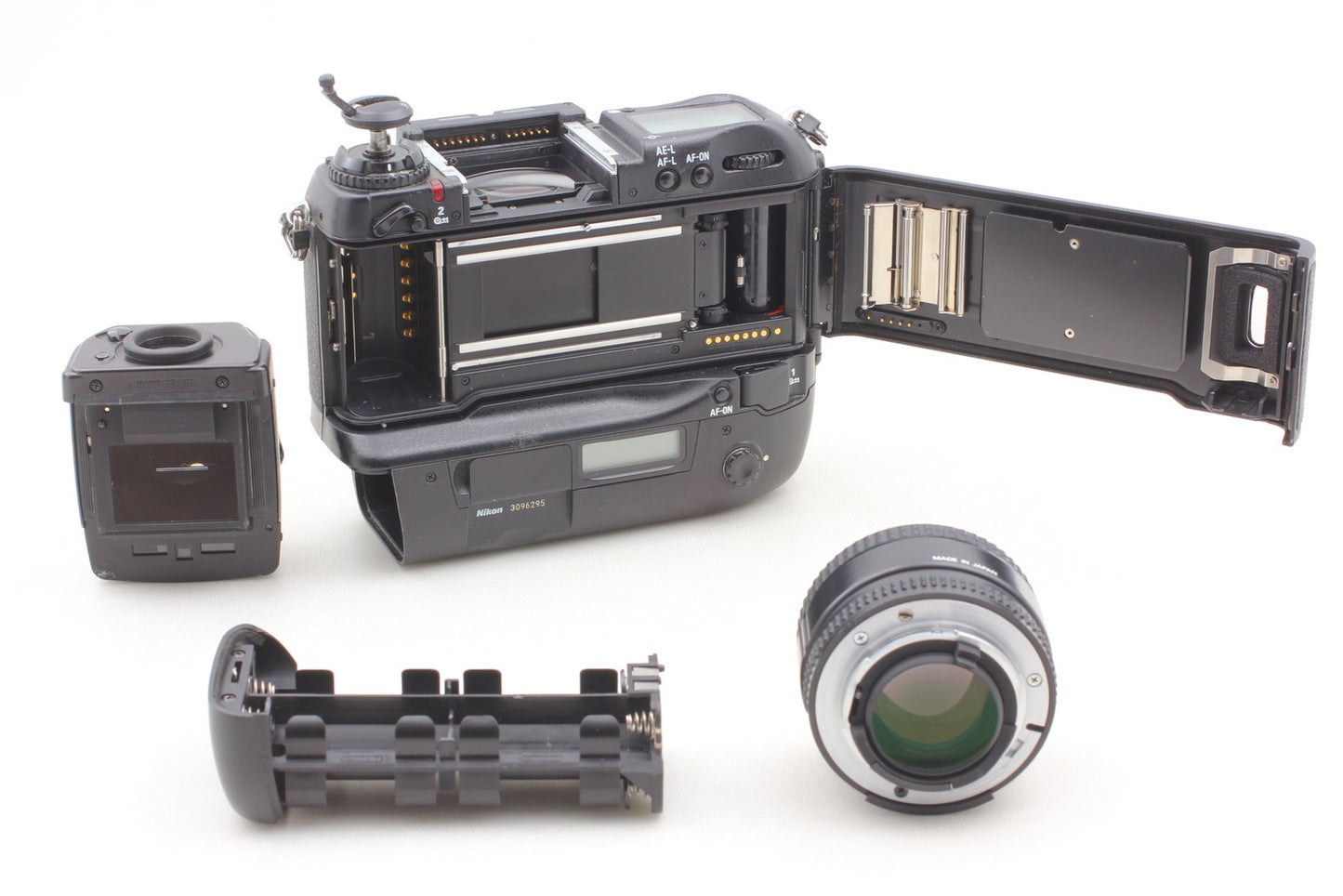 *Near MINT w/ Strap* Nikon F5 SLR 35mm Film Camera AF 50mm F1.4 Lens From JAPAN