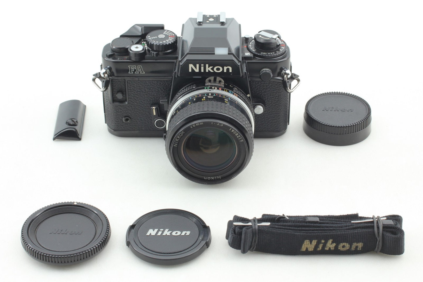 *N MINT /Strap* Nikon FA Black SLR 35mm Film Camera Ai 28mm f3.5 Lens From JAPAN
