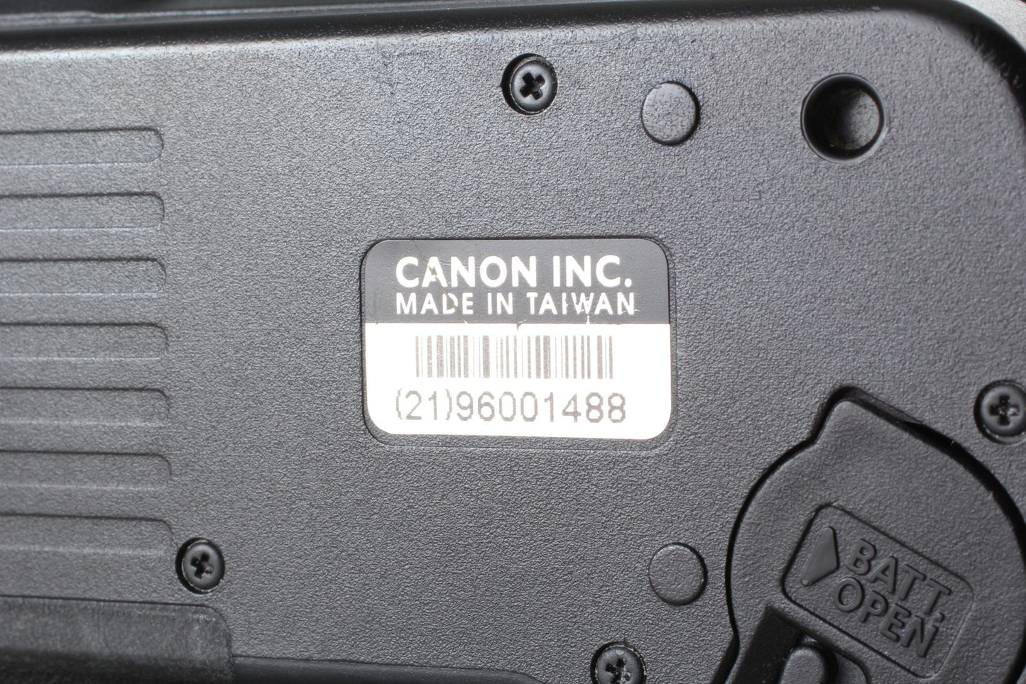 *Almost Unused w/Strap* Canon EOS 7S ELAN 7NE 35mm Film Camera BP-300 From JAPAN