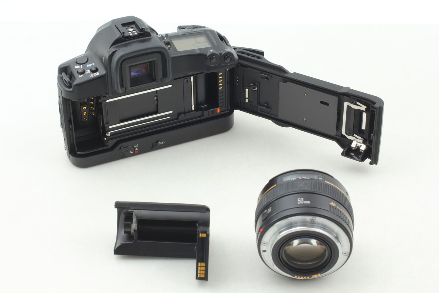 *Top MINT w/Strap* Canon EOS-3 SLR 35mm Film Camera EF 50mm F1.4 Lens From JAPAN