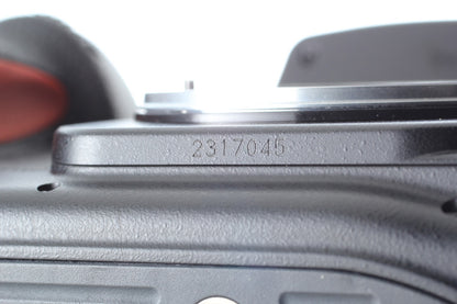 Read S/N 231xxxx *MINT w/Strap* Nikon F100 SLR 35mm Film Camera Body From JAPAN