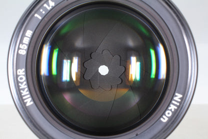 *Top MINT in Box* Nikon Ai-s Ais Nikkor 85mm f/1.4 MF Portrait Lens From JAPAN