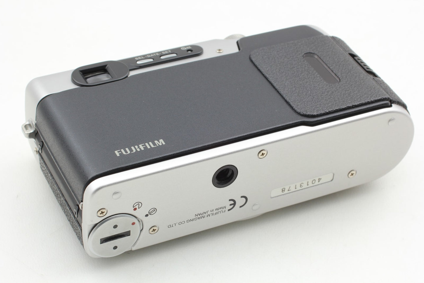 *Unused in Box* Fujifilm Klasse W Silver Point & Shoot 35mm Film Camera From JPN