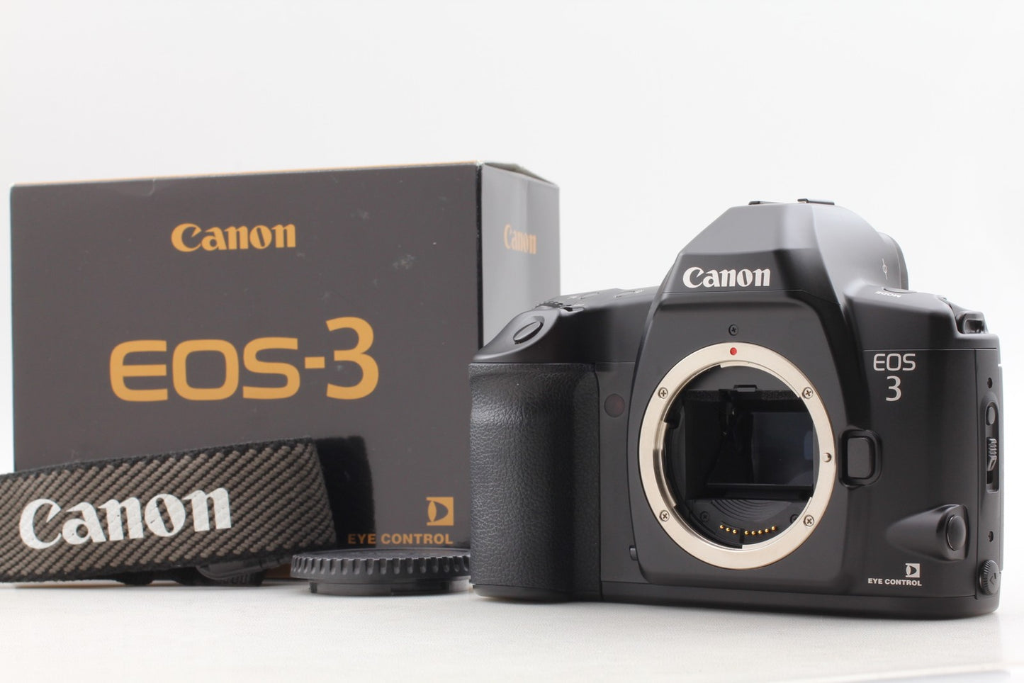 *Almost Unused in Box w/ Strap* Canon EOS-3 SLR 35mm Film Camera Body From JAPAN