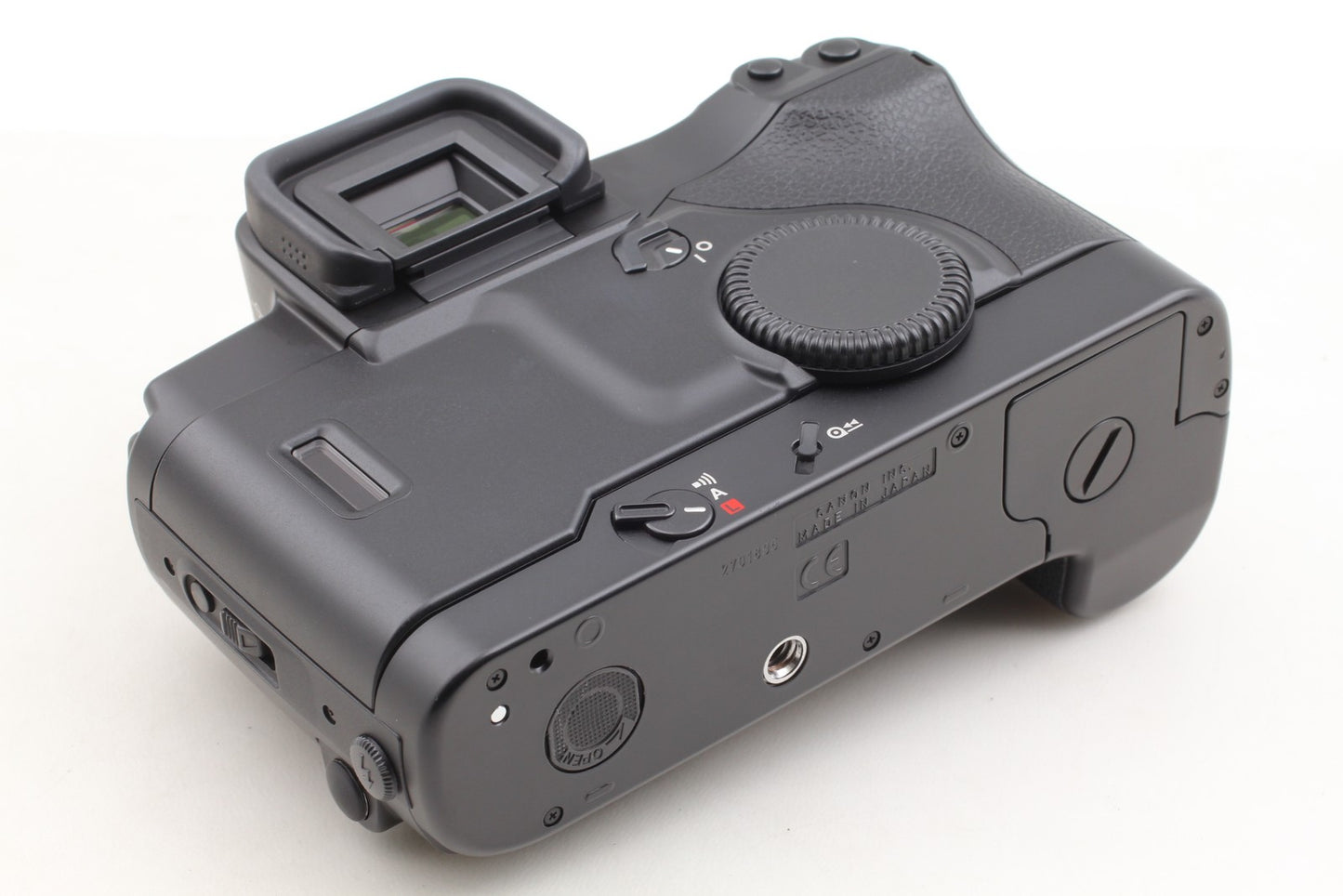 *Almost Unused in Box w/ Strap* Canon EOS-3 SLR 35mm Film Camera Body From JAPAN