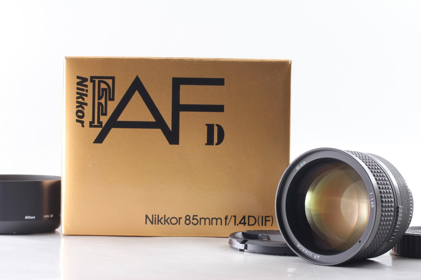 *Almost Unused in Box* Nikon AF Nikkor 85mm F1.4D Portrait Prime Lens From JAPAN