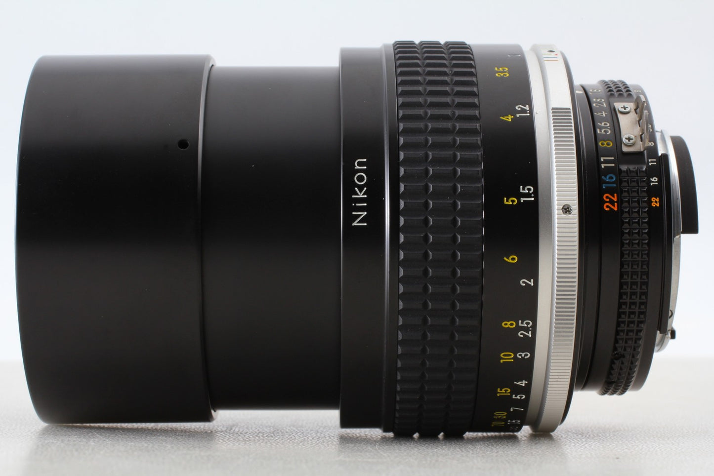 *Almost Unused in Box* Nikon Ai-s Nikkor 105mm f/1.8 MF Portrait Lens From JAPAN
