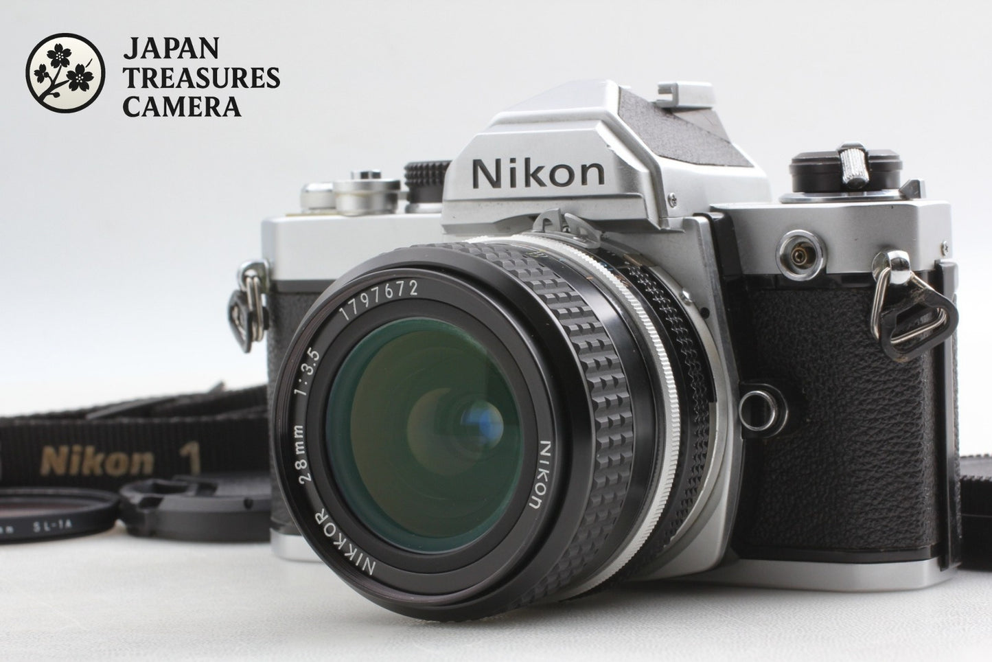 *Near MINT+++* Nikon FM Silver SLR 35mm Film Camera Ai 28mm F3.5 Lens From JAPAN
