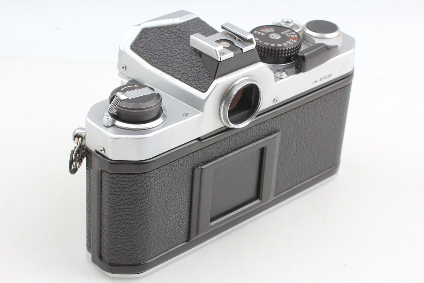 *Near MINT+++* Nikon FM Silver SLR 35mm Film Camera Ai 28mm F3.5 Lens From JAPAN