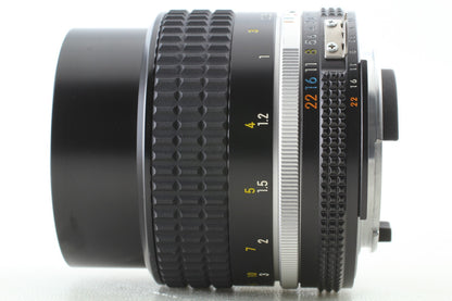 *Almost Unused in Box w/Hood* Nikon Ai-s Nikkor 85mm F2 Portrait Lens From JAPAN