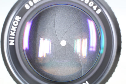 *Almost Unused in Box w/Hood* Nikon Ai-s Nikkor 85mm F2 Portrait Lens From JAPAN