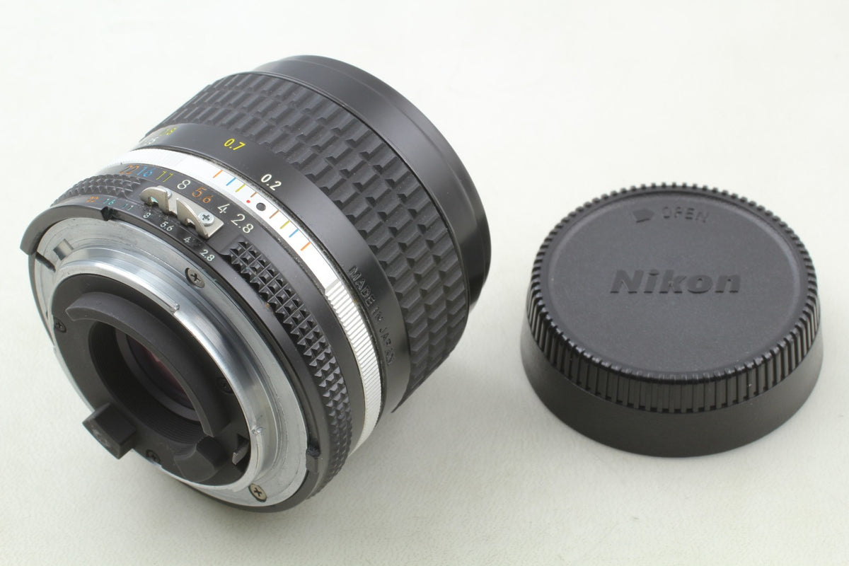 *MINT in Box* Nikon Ai-s Ais 28mm f2.8 Wide Angle Prime F Mount Lens From JAPAN