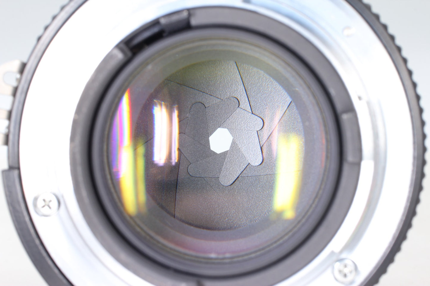 SIC S/N 1047xxx *MINT w/ Case* Nikon Ai-s Ais Nikkor 105mm f/2.5 Lens From JAPAN