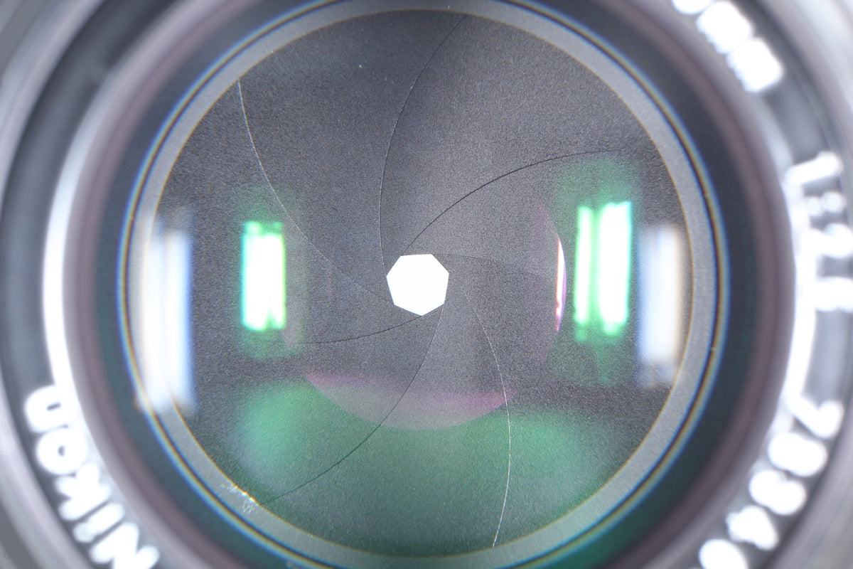 *Exc+5* Nikon Ai Nikkor 105mm F2.5 Telephoto MF Prime Lens F Mount From JAPAN