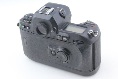 S/N 228xxxx *Top MINT in Box w/Strap* Nikon F100 SLR 35mm Film Camera From JAPAN