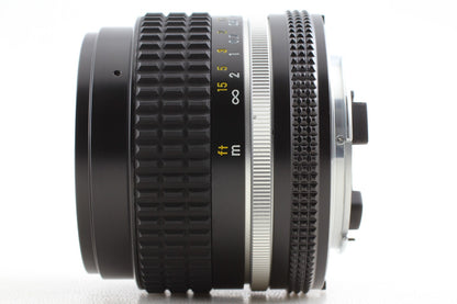 SIC S/N 826xxx *Top MINT w/Hood* Nikon Ai-s 28mm f2.8 Wide Angle Lens From JAPAN