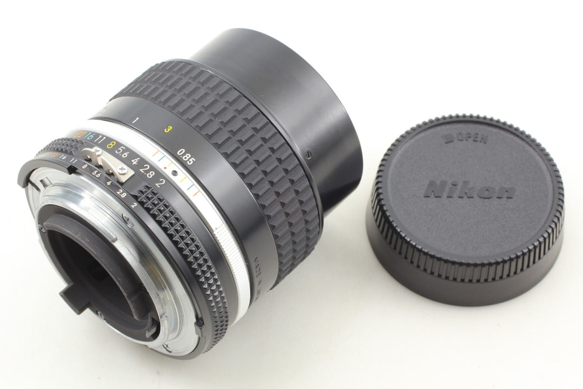 Final Late 353xxx *Top MINT /Hood * Nikon Ai-s Nikkor 85mm F2 MF Lens From JAPAN