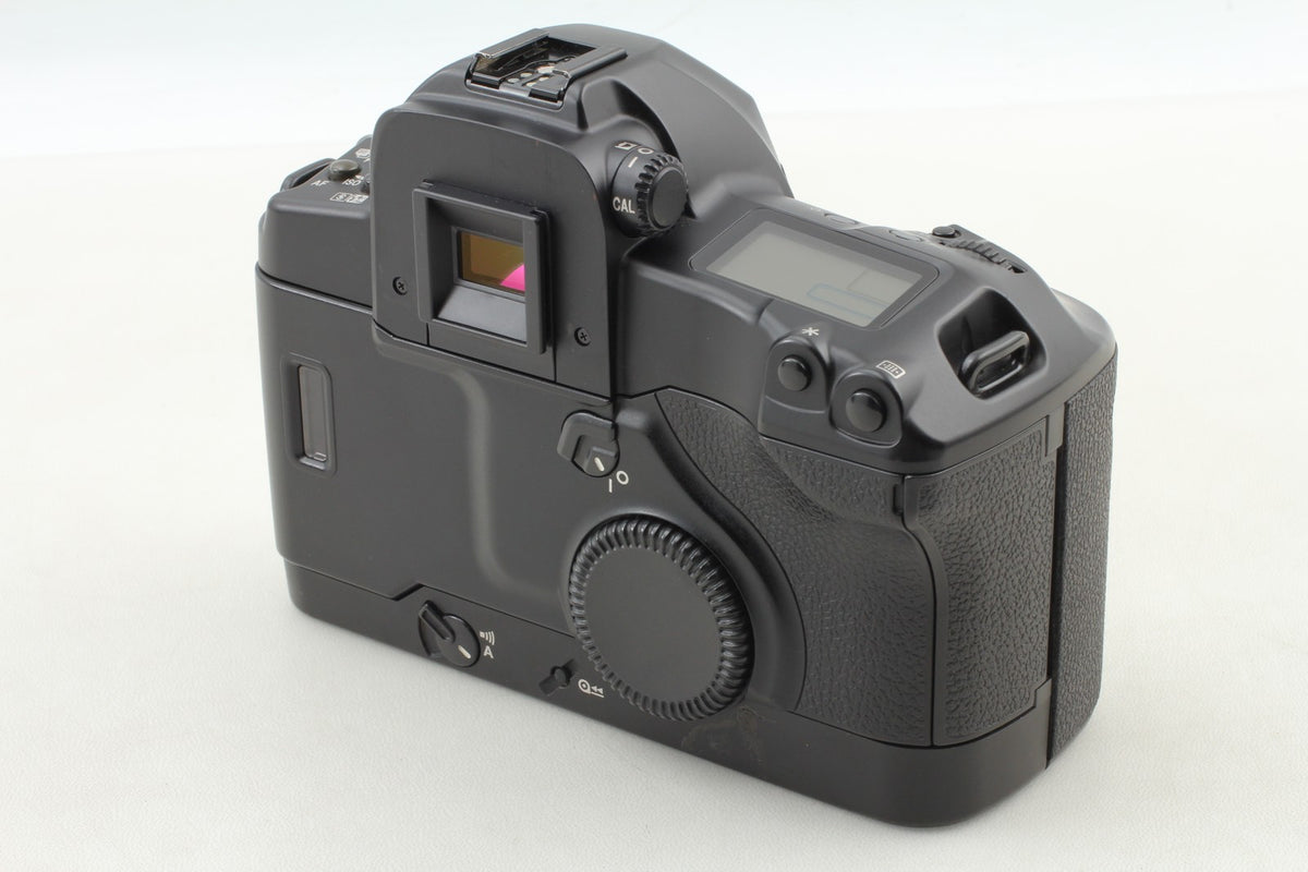 *N MINT+++ w/Hood* Canon EOS-3 SLR 35mm Film Camera EF 50mm F1.4 Lens From JAPAN