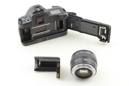*N MINT+++ w/Hood* Canon EOS-3 SLR 35mm Film Camera EF 50mm F1.4 Lens From JAPAN