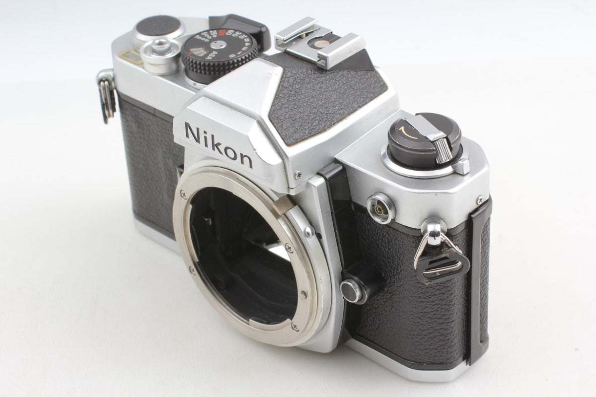 *Near MINT+++* Nikon FM Silver SLR 35mm Film Camera Ai 28mm F3.5 Lens From JAPAN