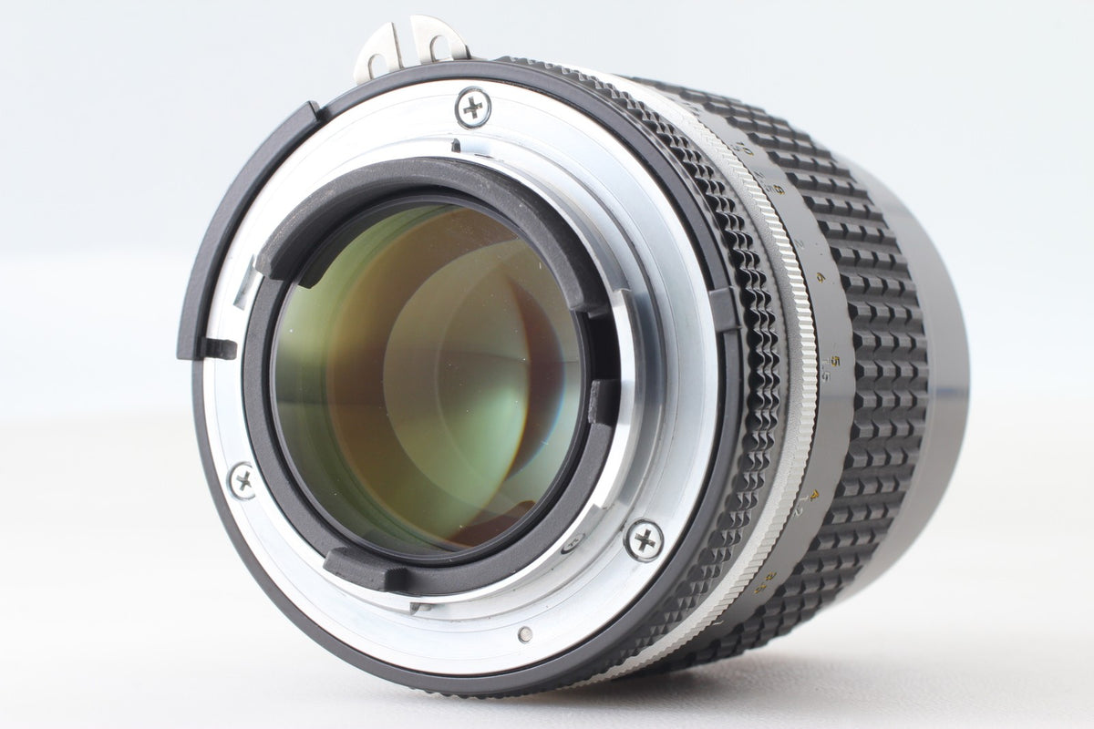 SIC S/N 1047xxx *MINT w/ Case* Nikon Ai-s Ais Nikkor 105mm f/2.5 Lens From JAPAN