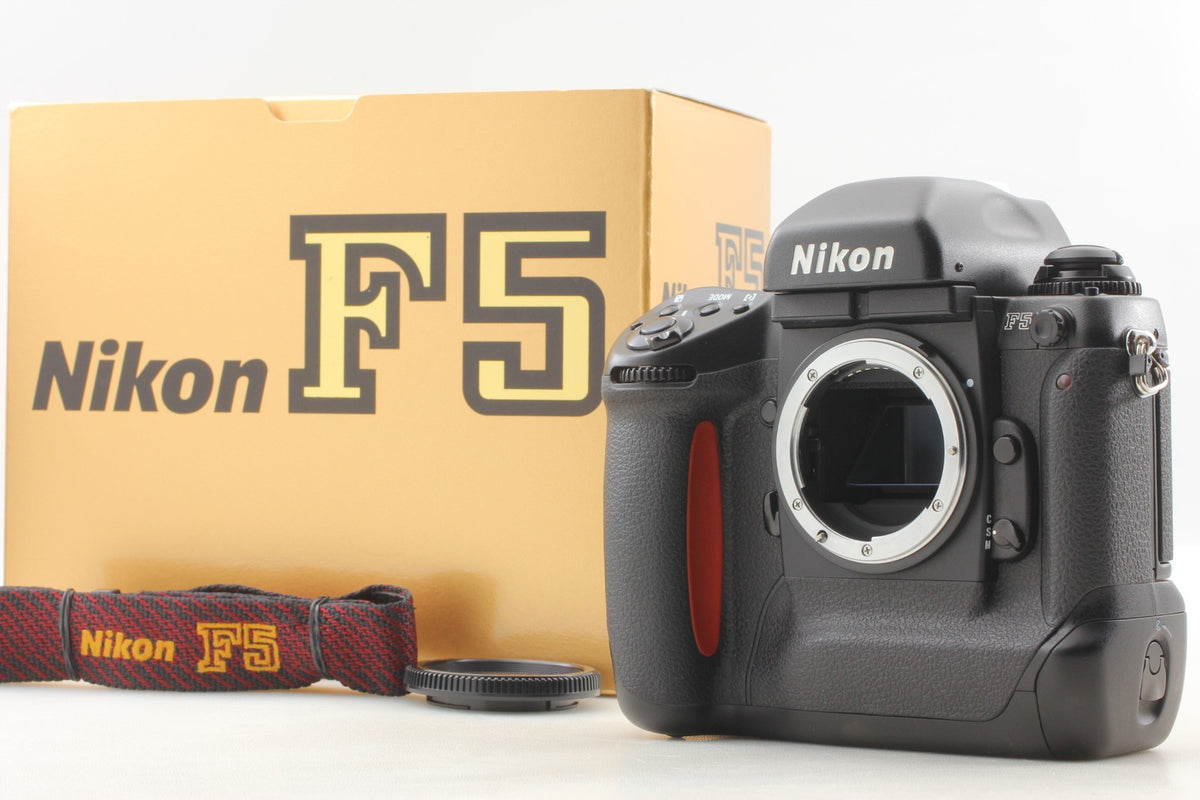 Full Set Late S/N 312xxxx *Unused* Nikon F5 SLR 35mm Film Camera Body From JAPAN