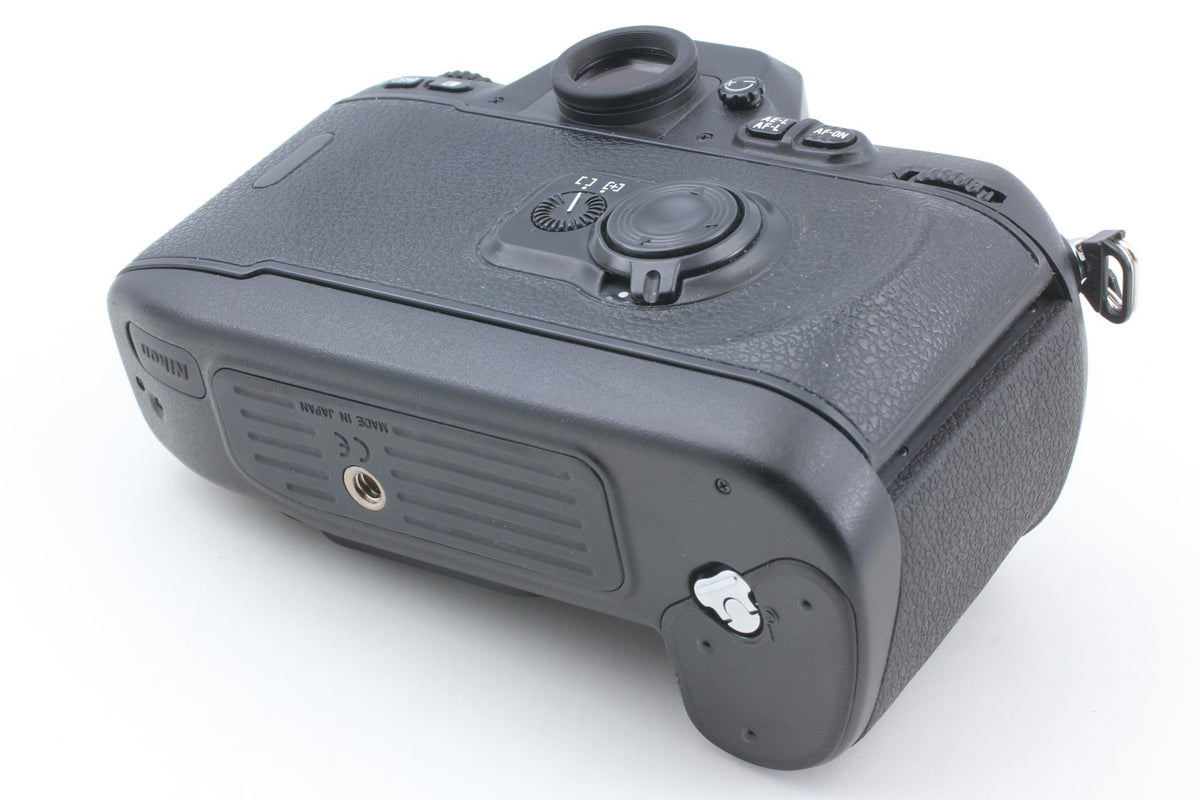 S/N 228xxxx *Top MINT in Box w/Strap* Nikon F100 SLR 35mm Film Camera From JAPAN