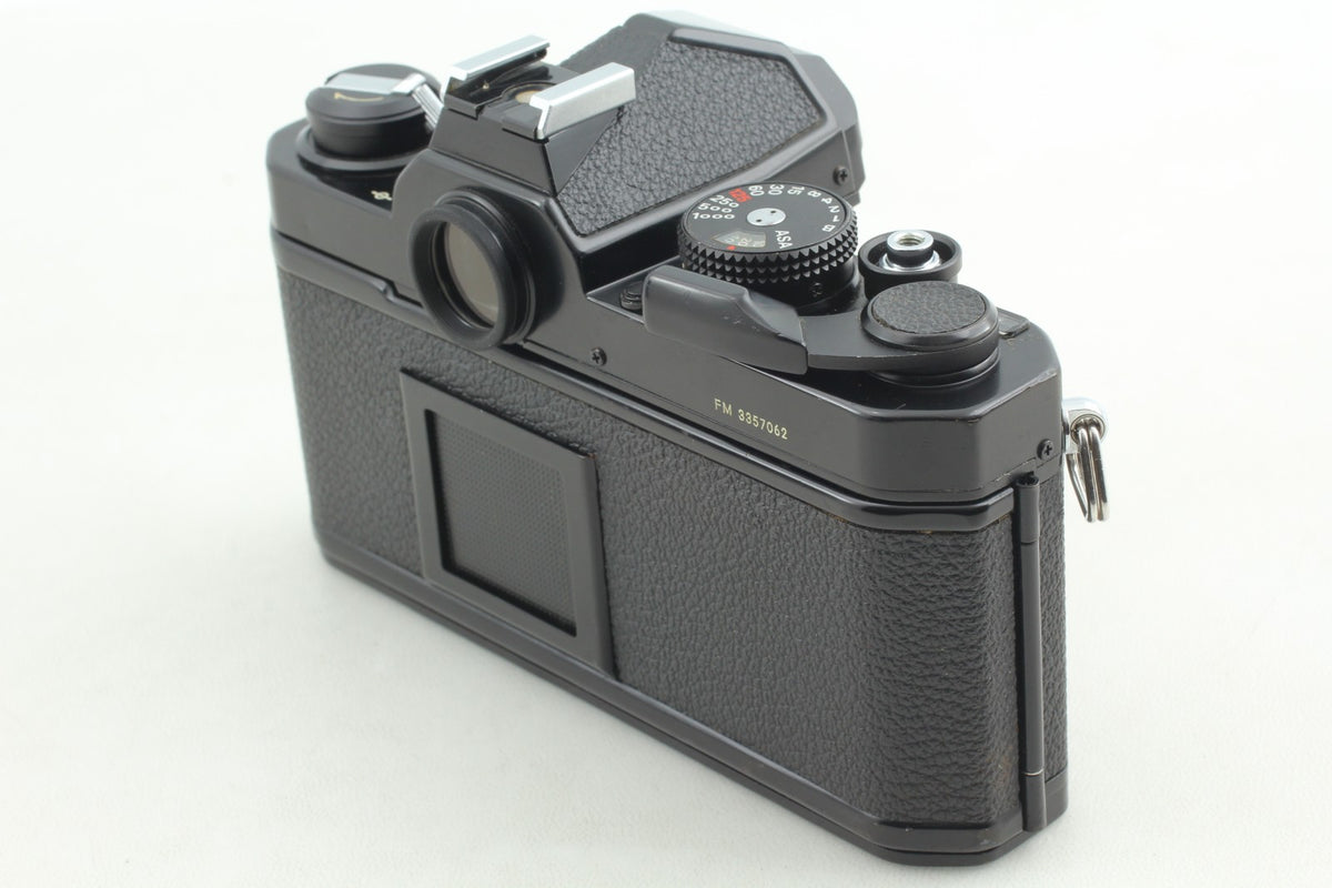 *N MINT+++ w/ Strap* Nikon FM SLR 35mm Film Camera Ai 28mm F3.5 Lens From JAPAN