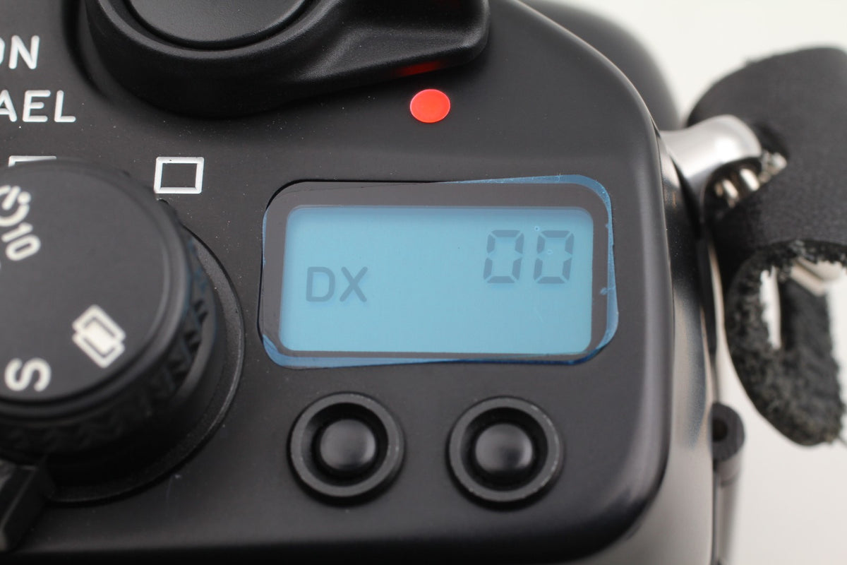 All Works *Almost Unused* CONTAX RX II SLR 35mm Film Camera Body From JAPAN